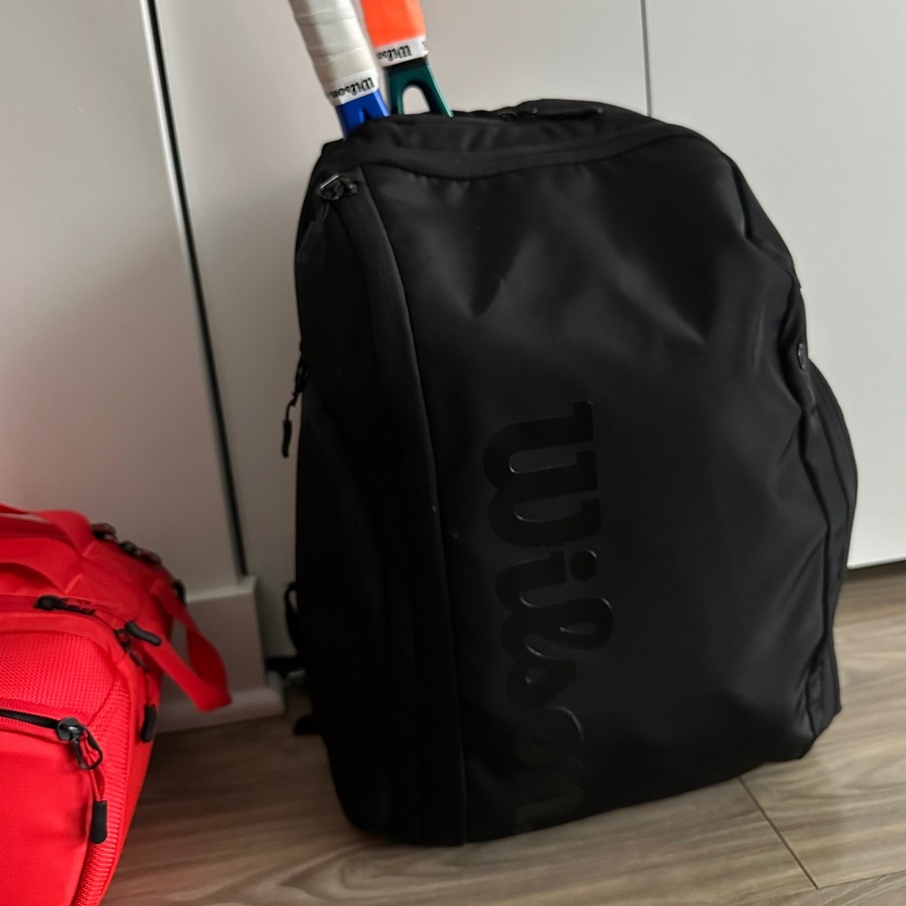 Wilson Super Tour Pro Staff Backpack - Black/Black